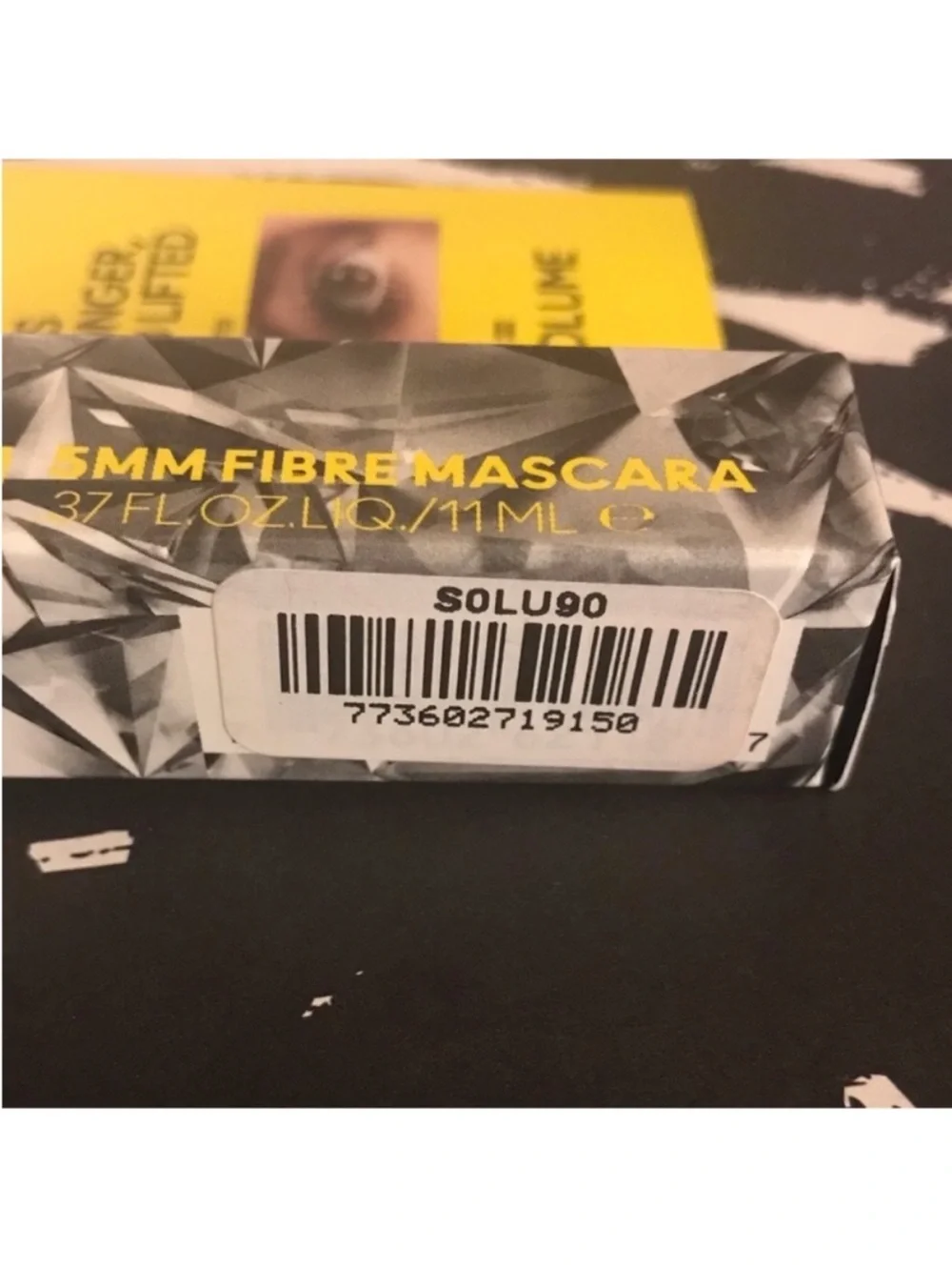MAC Cosmetics Magic Extension 5mm Fibre Mascara in Extensive Black  11 ml
